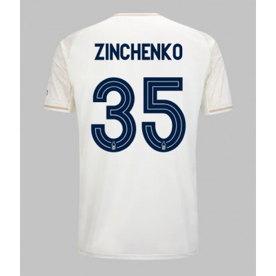 Moški Nogometni dresi Nottingham Forest Oleksandr Zinchenko #35 Gostujoči 2025-26 Kratek Rokav Moški Nogometni dresi Nottingham Forest Oleksandr Zinchenko #35 Gostujoči 2025-26 Kratek Rokav